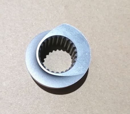 ভ্যাকুয়াম কুইঞ্চিং টুইন-স্ক্রু এক্সট্রুশন উপাদান, যা উপযুক্ত কাঠিন্য HRC58-62 পারফর্মেন্স প্রদান করে