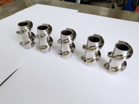 জেডএসই 75 কো ঘুরছে টুইন স্ক্রু এক্সট্রুডার স্পেস পার্টস এইচআরসি58 - 62 কঠোরতা