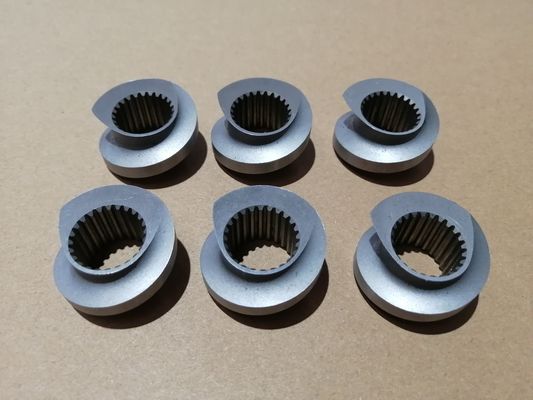 ভ্যাকুয়াম কুইঞ্চিং টুইন-স্ক্রু এক্সট্রুশন উপাদান, যা উপযুক্ত কাঠিন্য HRC58-62 পারফর্মেন্স প্রদান করে